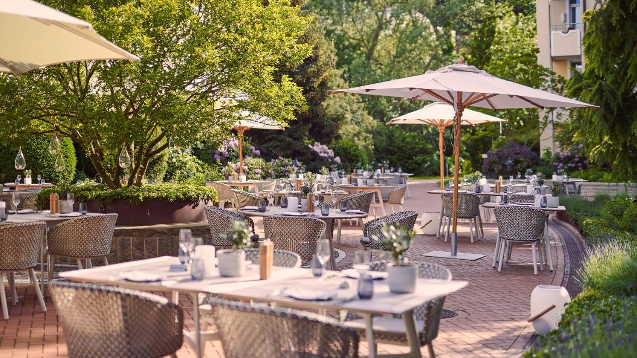 Vila Vita Rosenpark Marburg Exterior foto The Terrace at the Hotel de la Paix
